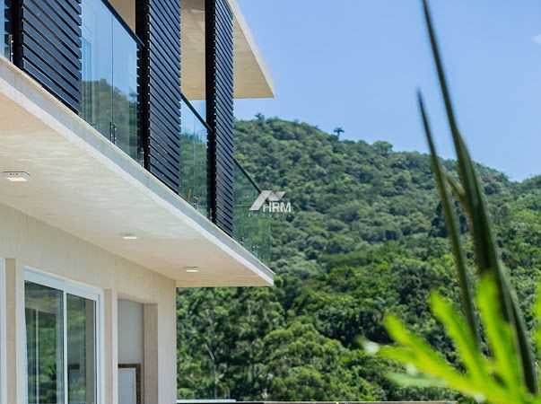 Casa Com Vista Panorâmica e Com Móveis Planejados - Barra, Balneário Camboriú.