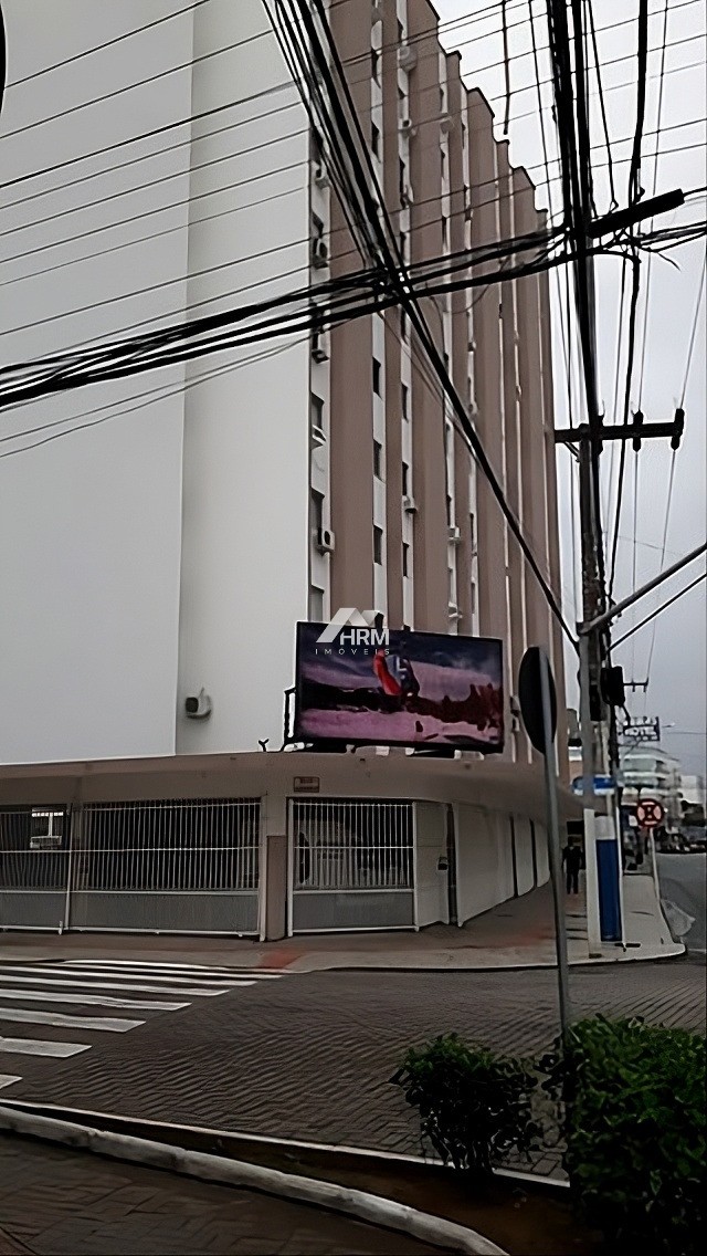 Kitnet mobiliada, 01 quarto e acabamento em porcelanato, bem localizado - Nações, Balneário Camboriú
