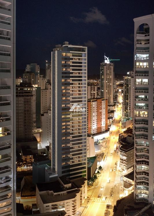 Apartamento Vista Mar, 04 Suítes, Centro, Balneário Camboriú.