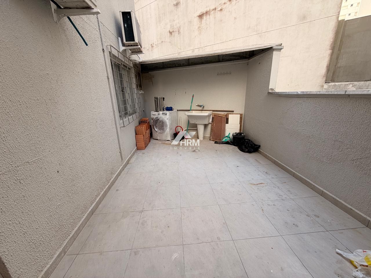 Apartamento a pouco metros do mar. Edifício Itaparica.