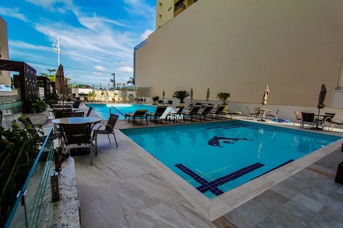 Apartamento frente mar mobiliado 201m² privativos