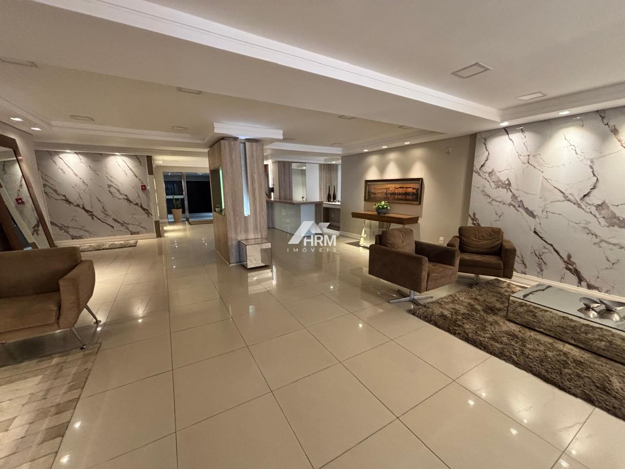 Ed. Saint Tropez -Apartamento 04 dormitórios a venda Balneário Camboriú!