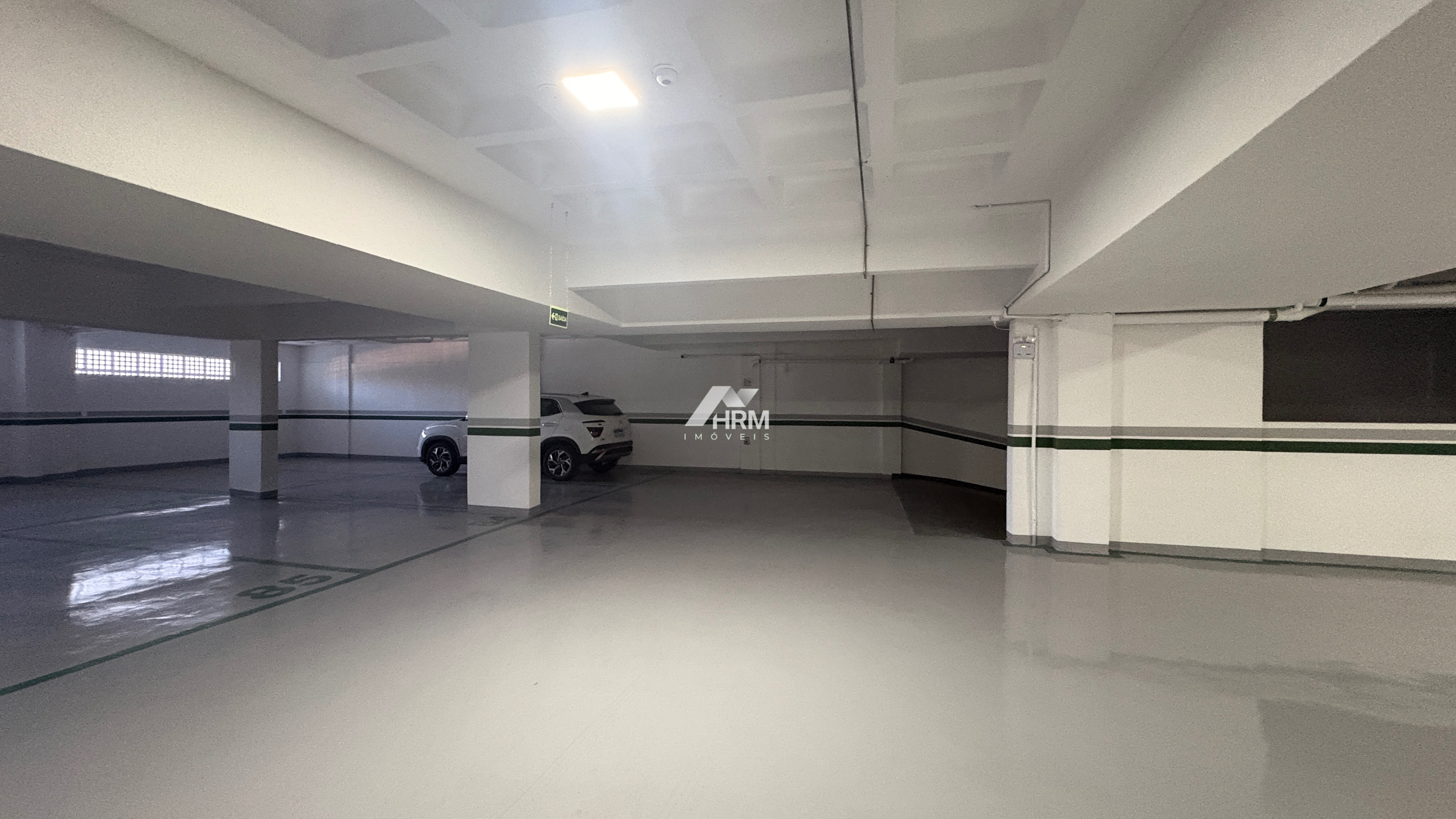 Apartamento na Praia Brava com 1 suíte + 1 dormitórios, 2 vagas e 1600m² de área de lazer