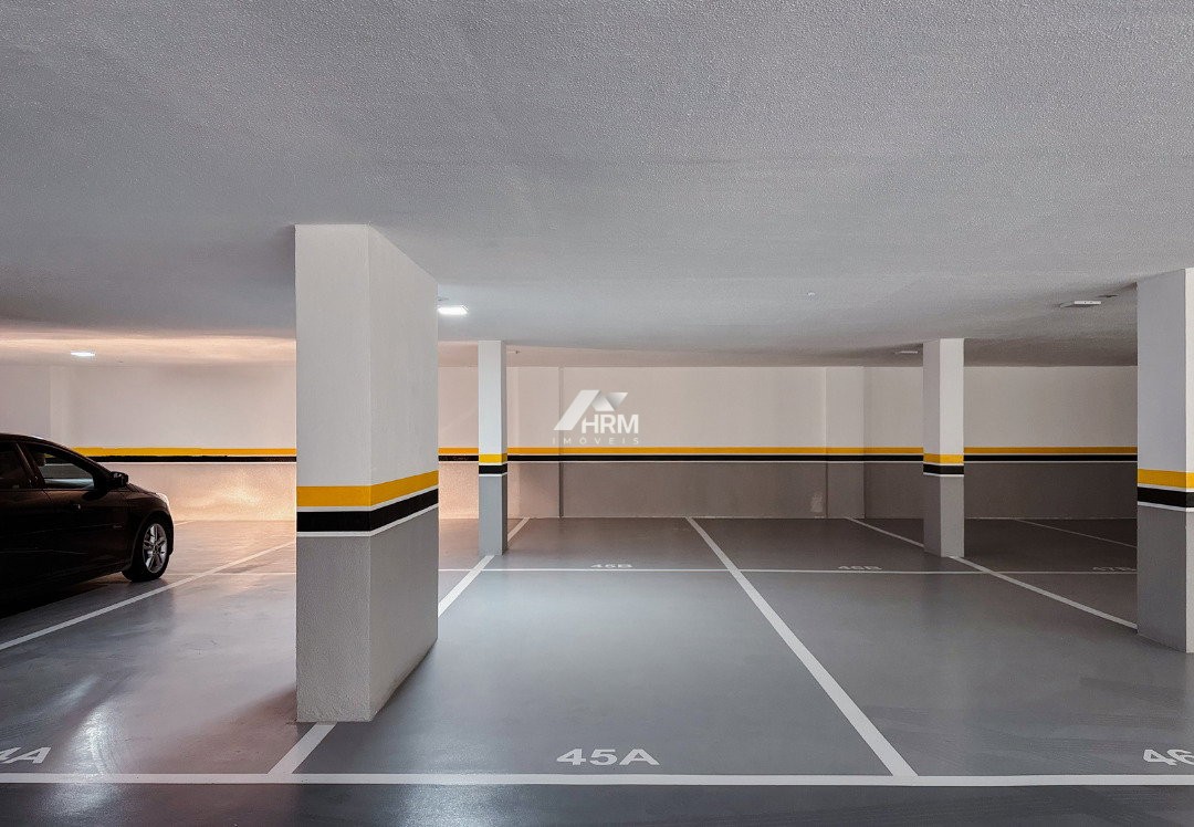 Apartamento Com 04 Suítes no Bairro Pioneiros em Balneário Camboriú.