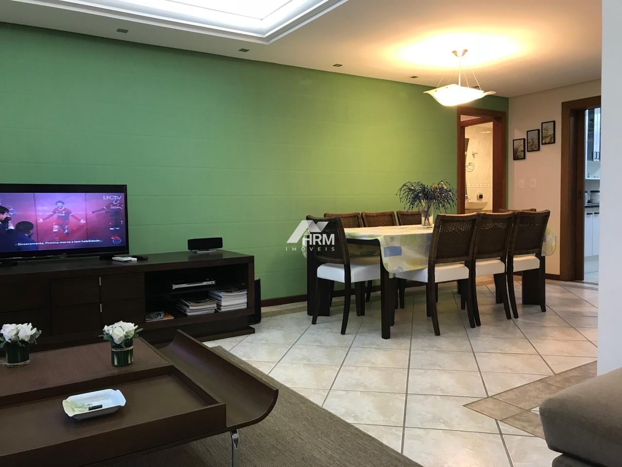 Edifício Alphaville: Apartamento Frente Mar com 3 Dormitórios na Avenida Atlântica