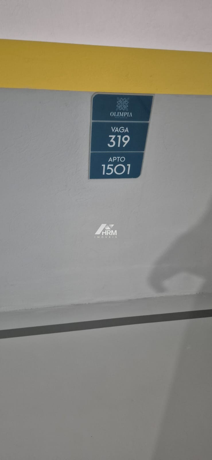 Apartamento com 04 suítes e 03 vagas. Centro, Balneário Camboriú.
