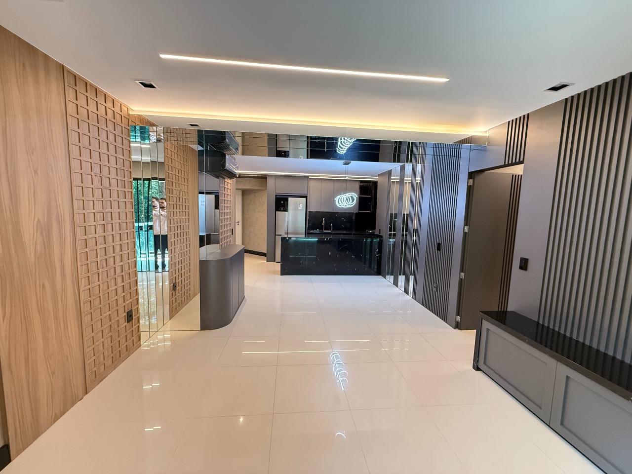 Apartamento à venda, 3 quartos, 3 suítes, 2 vagas, Cabeçudas - Itajaí/SC