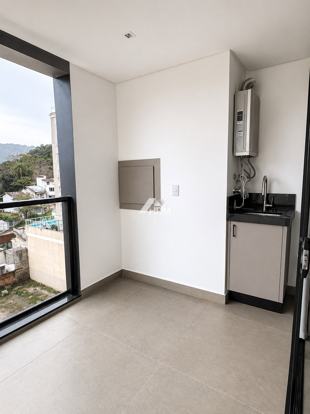 Apartamento Com Móveis Planejados, Bairro São Francisco de Assis, Camboriú.
