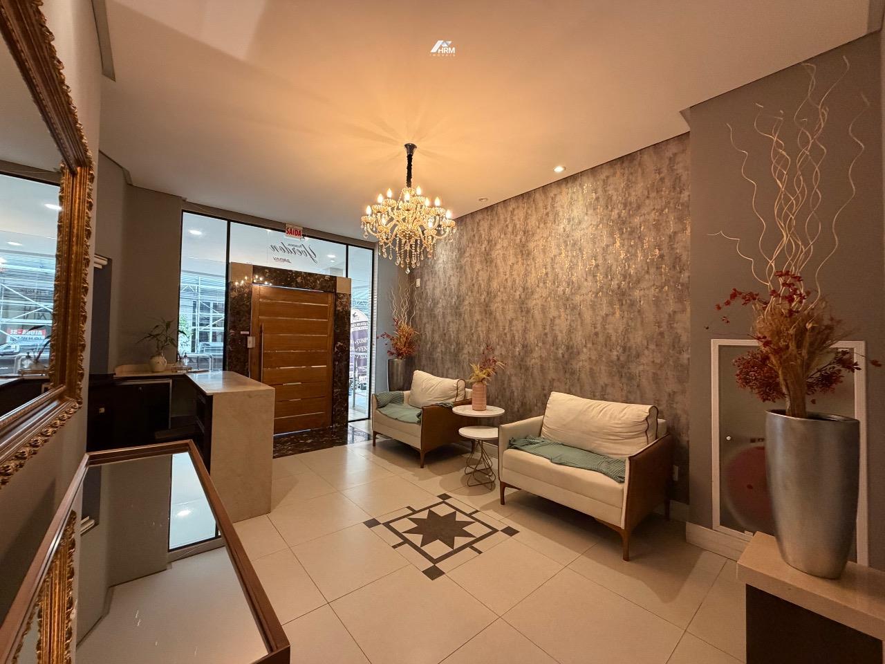 Apartamento com 3 suítes na região central de Balneário Camboriú.