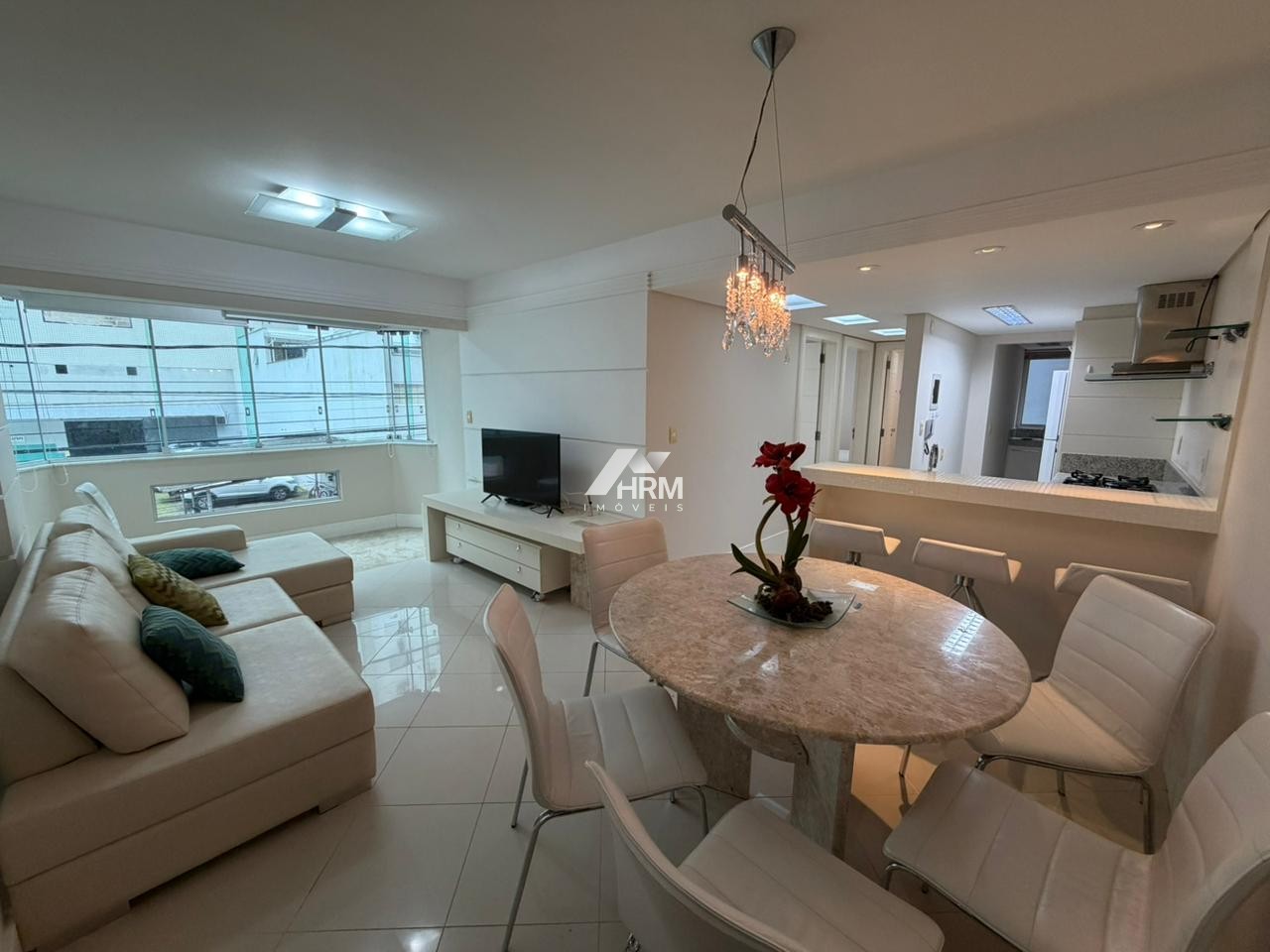 Apartamento quadra mar mobiliado 88m²