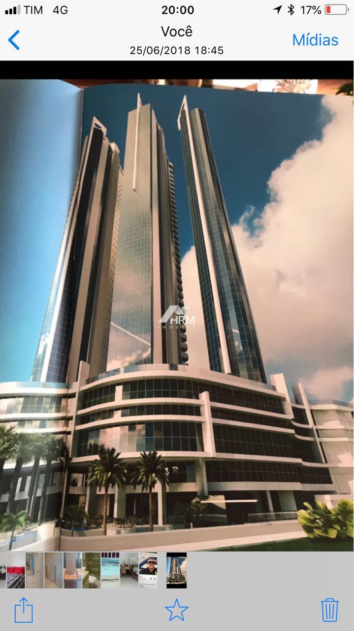 Apartamento Frente Mar Sem Mobília de 237 m² com 4 Suítes no Edifício Ibiza Tower, Barra Sul