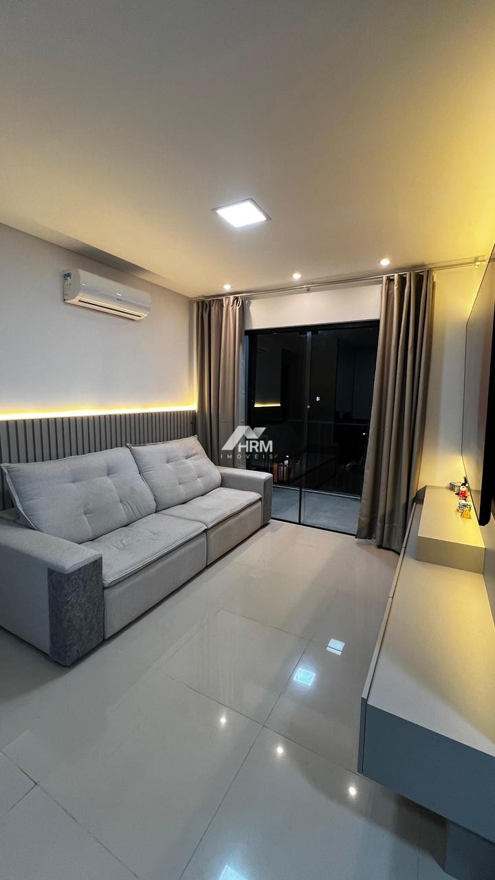 Apartamento Mobiliado Com 02 Quartos no Centro de Camboriú.