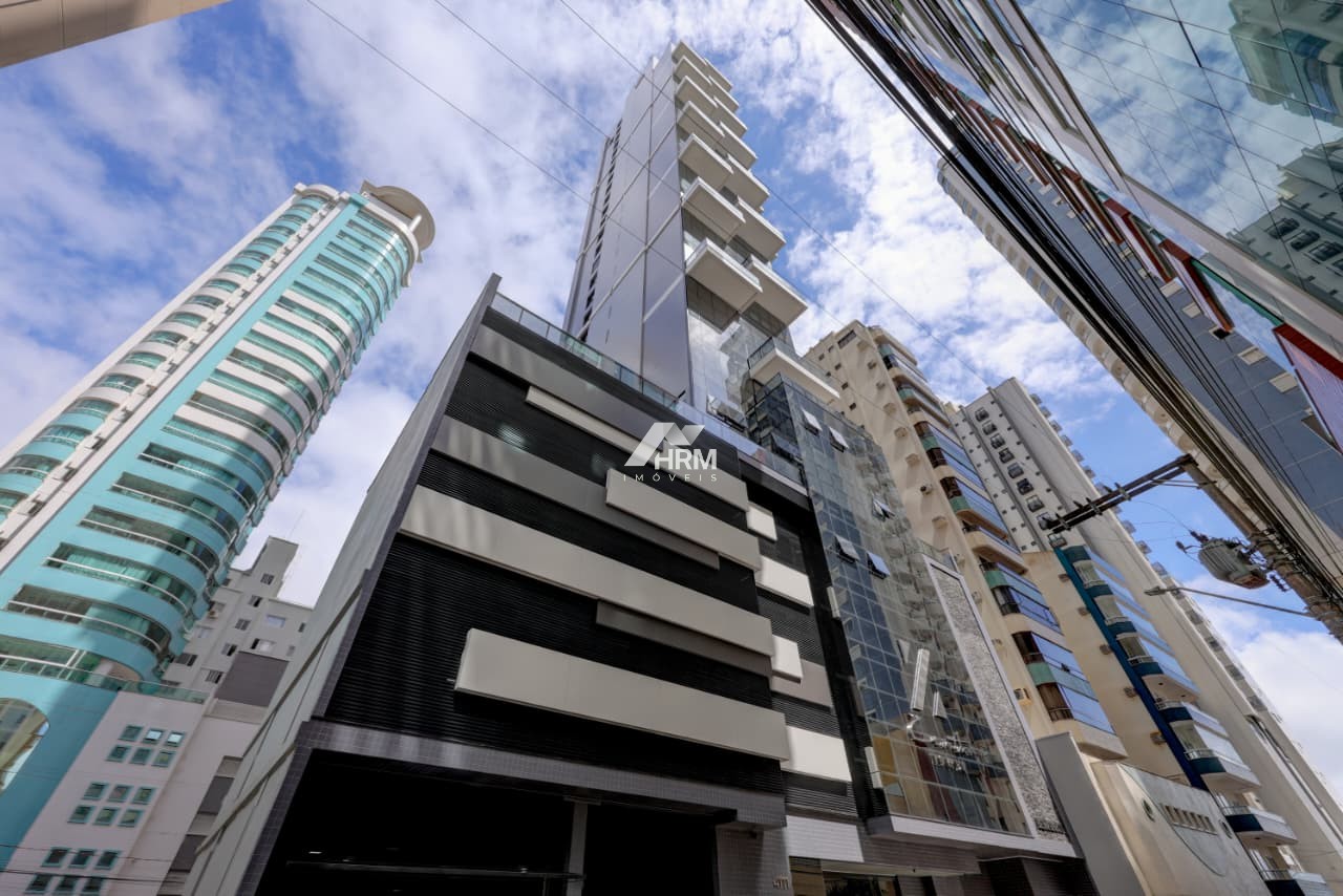 Apartamento Quadra Mar - Diferenciado. Centro, Balneário Camboriú.