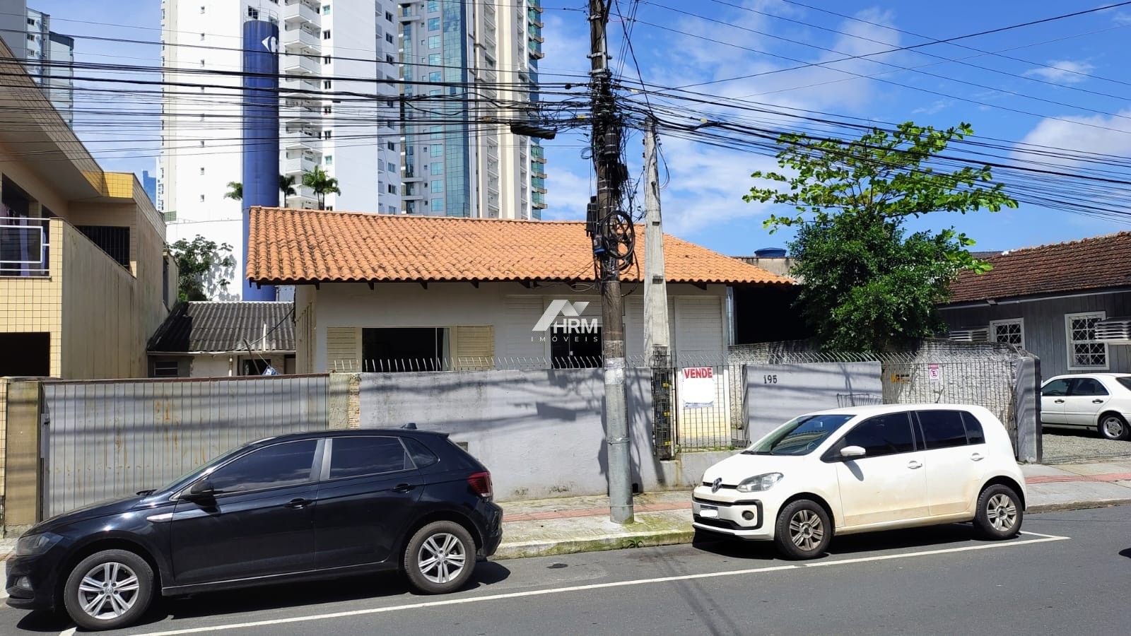 Casa à Venda no Centro de Balneário Camboriú