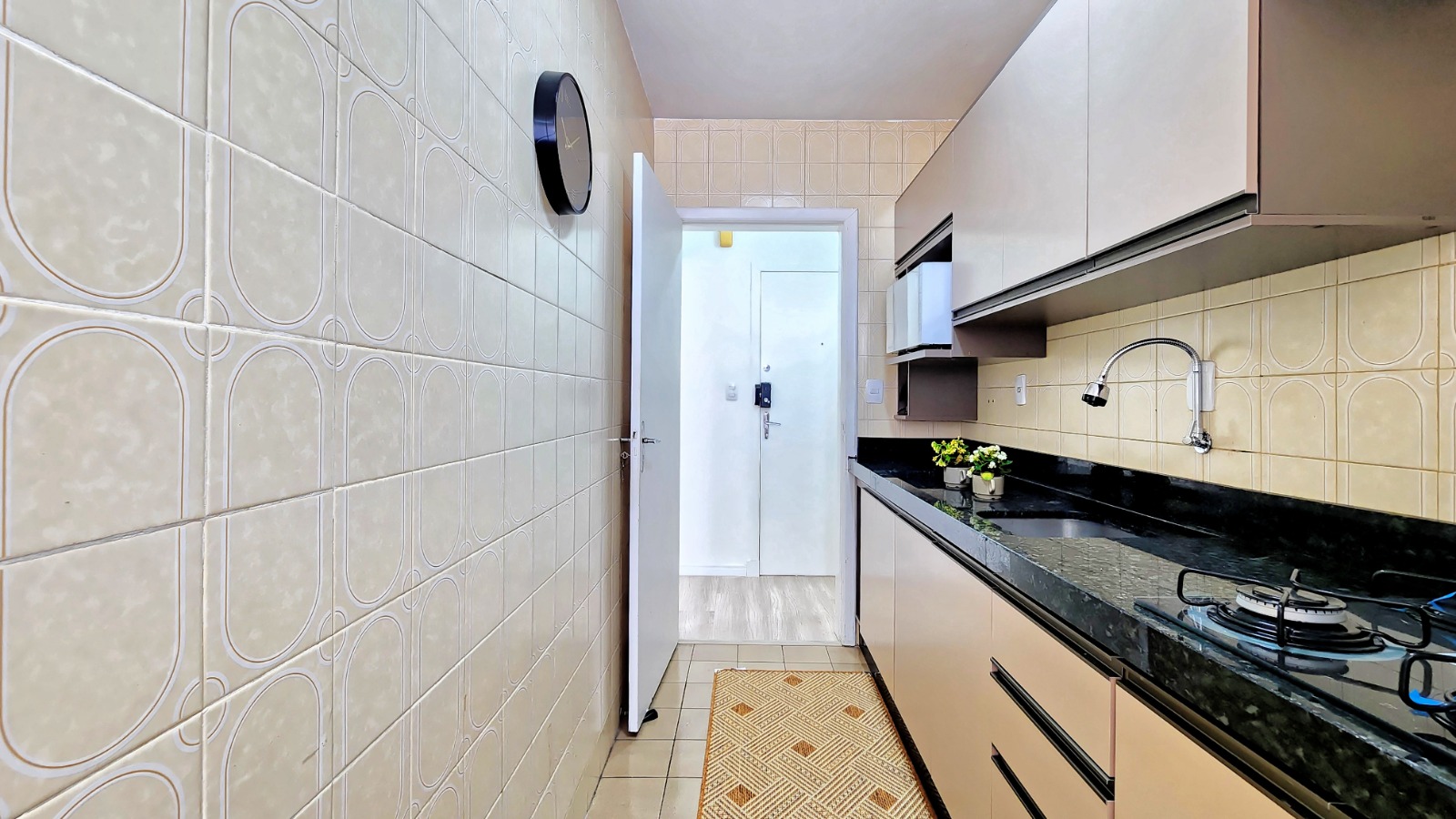 Apartamento de 1 Dormitório à Venda em Balneário Camboriú.