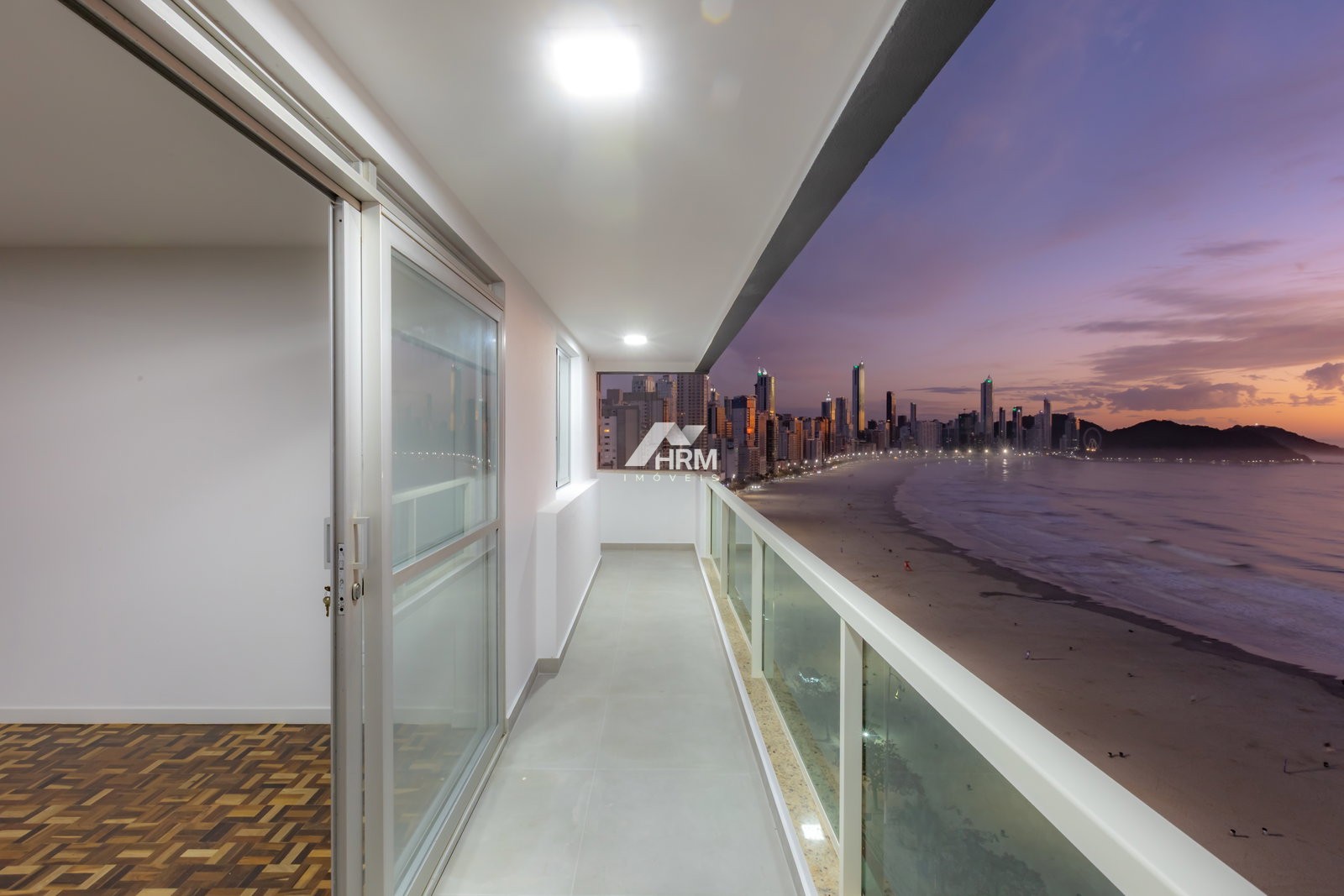 Apartamento Vista Mar + 01 suíte, Balneário Camboriú