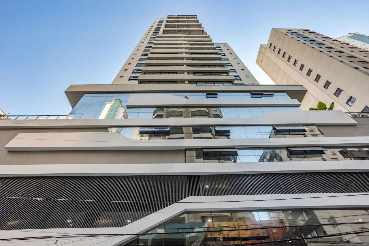 Apartamento South Beach na Barra Sul com 4 Suítes e Mobiliado